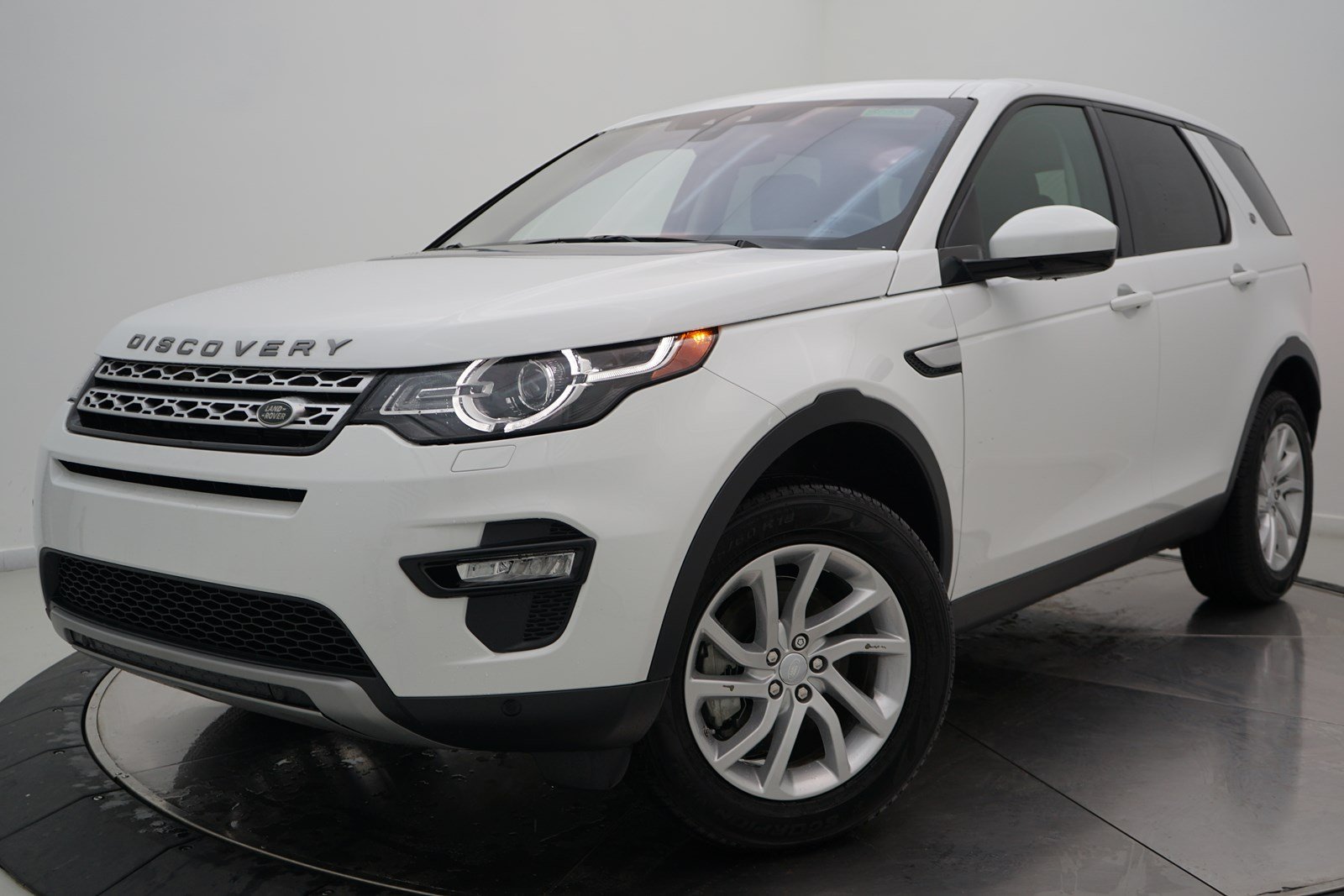 Certified PreOwned 2018 Land Rover Discovery Sport HSE